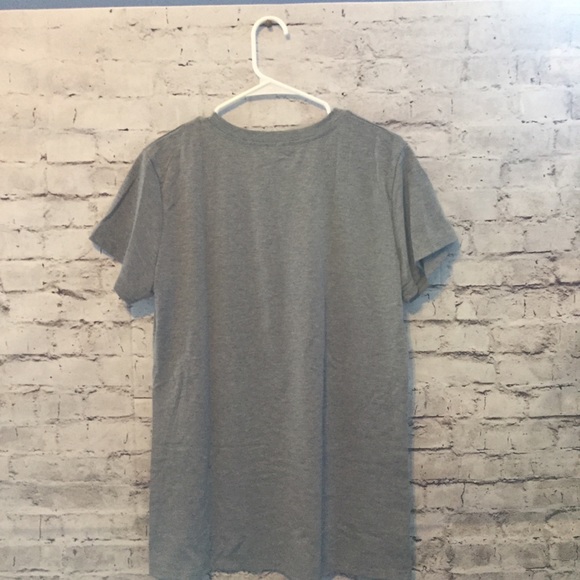 NWOT Women’s Shrute Farms Graphic Tee (L) - Picture 3 of 5